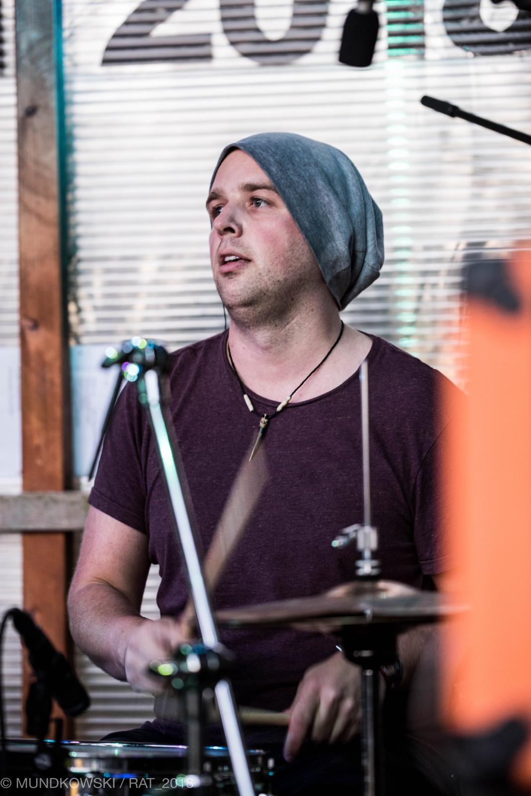 images/Band/Julian.jpg#joomlaImage://local-images/Band/Julian.jpg?width=1068&height=1600